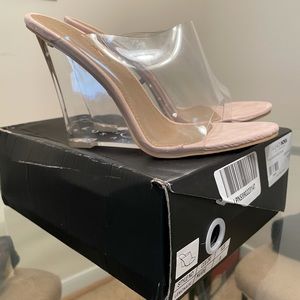 Fashion Nova Lemonade Clear/Nude heels